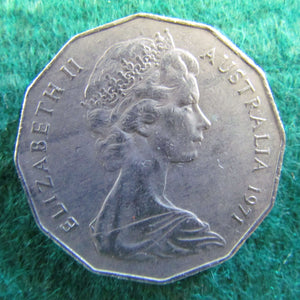 Australian 1971 Coat Of Arms 50 Cent Queen Elizabeth Coin - Circulated