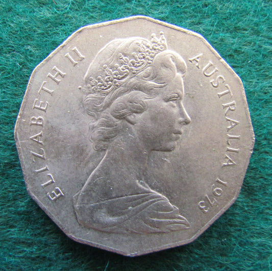 Australian 1973 Coat Of Arms 50 Cent Queen Elizabeth Coin - Circulated