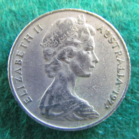 Australian 1977 20 Cent Queen Elizabeth Coin - Circulated