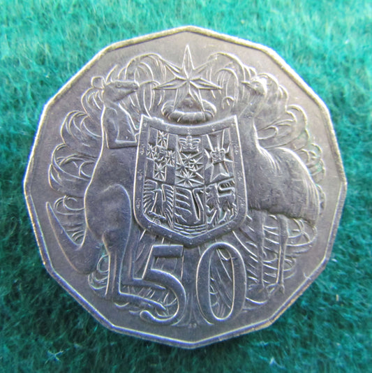 Australian 1980 Coat Of Arms 50 Cent Queen Elizabeth Coin - Circulated