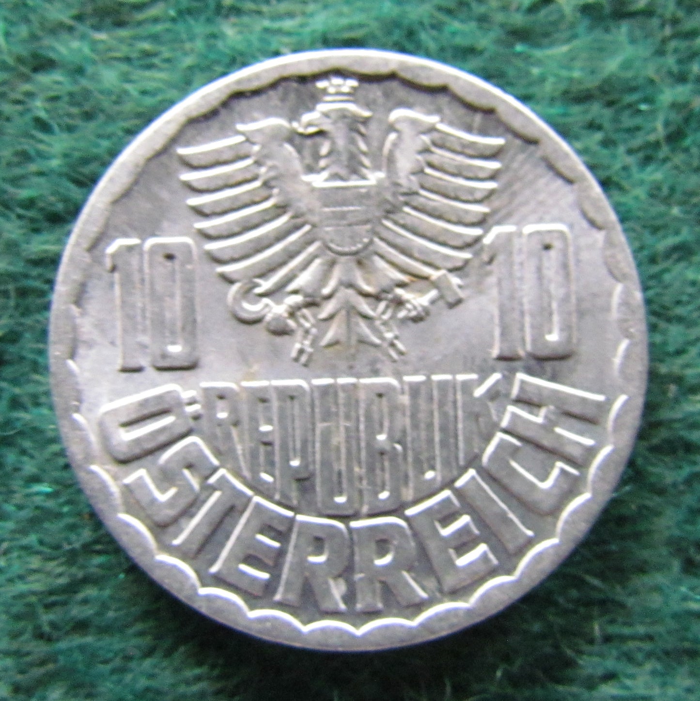 Austria 1957 10 Groschen Coin