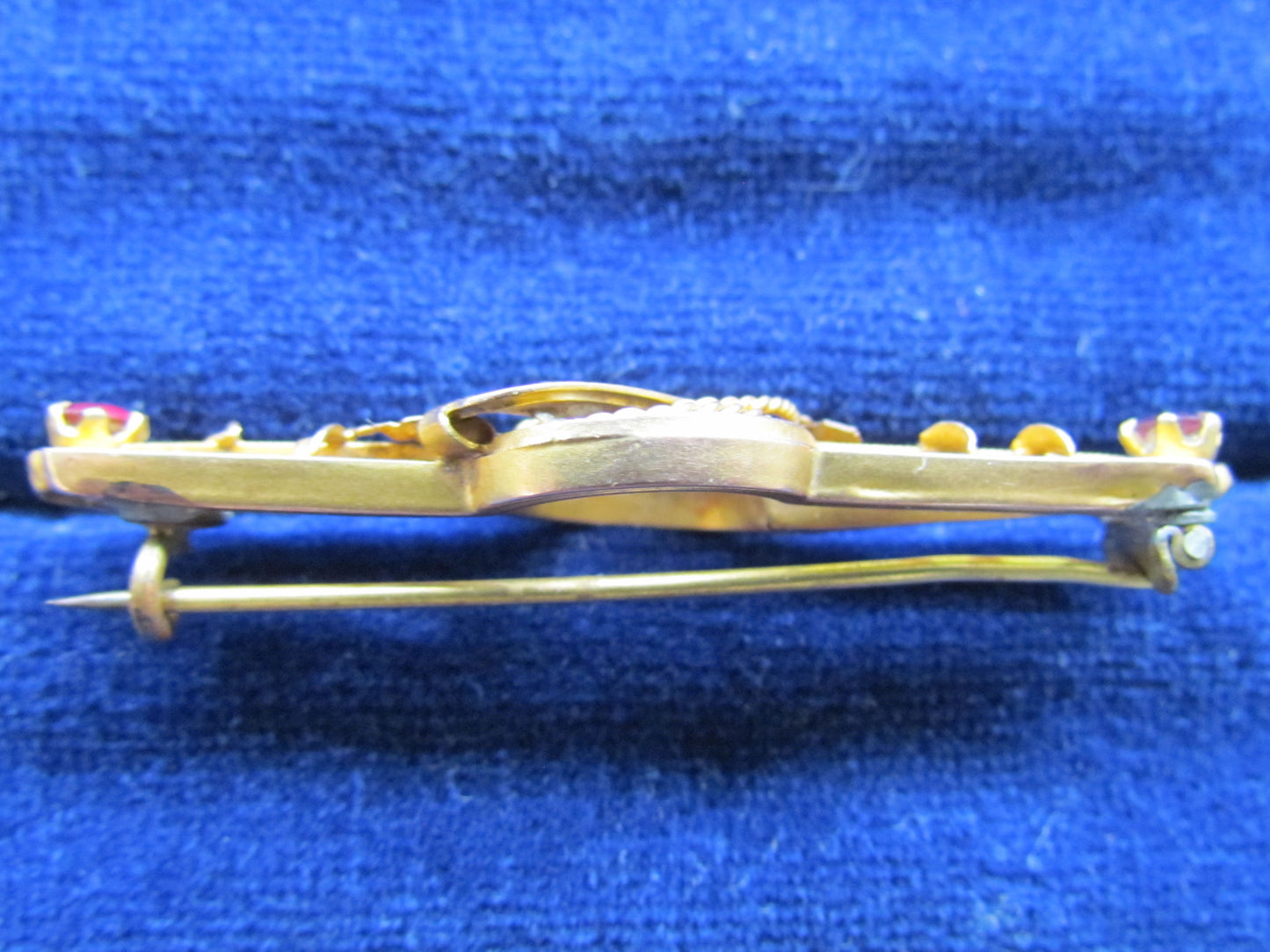 9ct Gold Bar Brooch Set With 2 Garnets And 3 Clear Paste Stones
