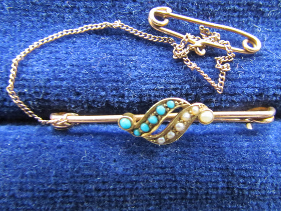 15ct Gold Double Pin / Bar Brooch Set With Seed Pealrs And Turquoise With A Safety Chain