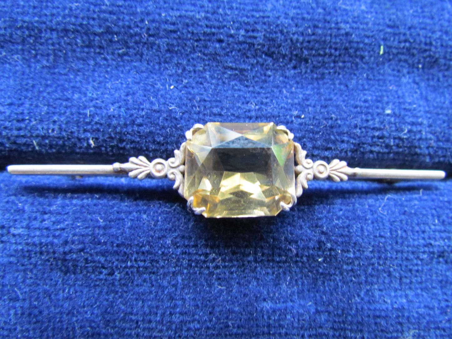 Silver Bar Brooch With A Claw Set Champagne Citrine