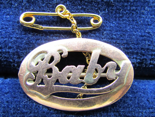 9ct Gold Baby Brooch Pierced In An Oval With Safety Chain