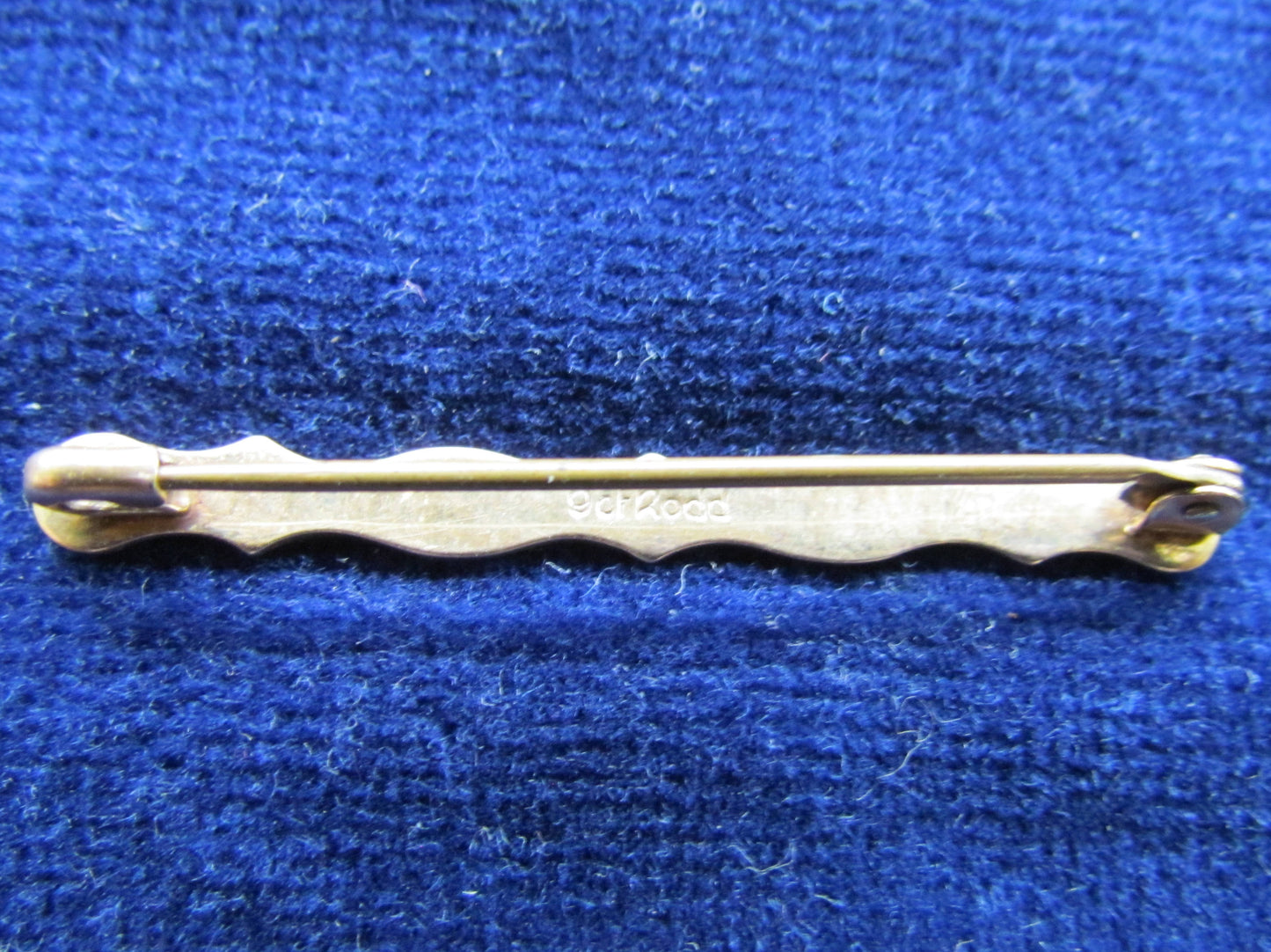 Australian Rodd 9ct Gold Bar Brooch