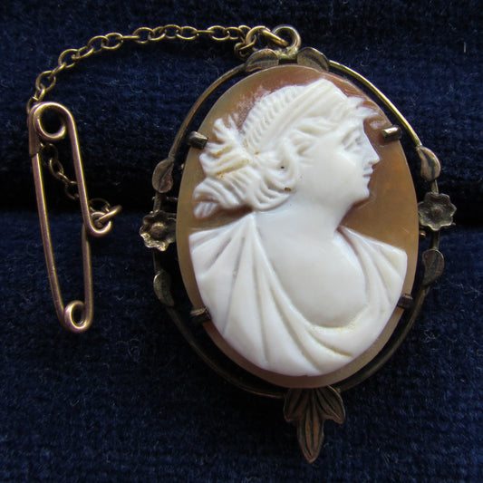 Gilt Cameo Brooch With Safety Chain