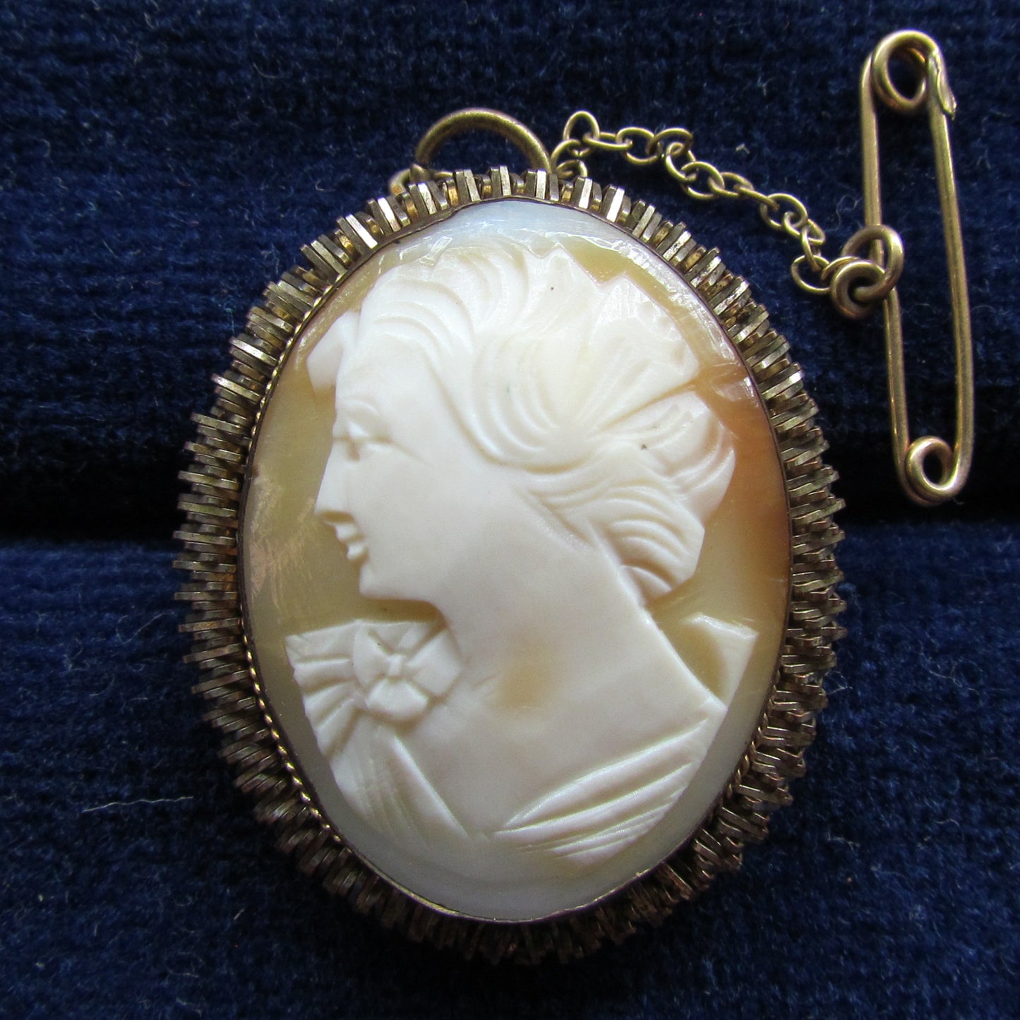 Gilt Cameo Brooch With Safety Chain