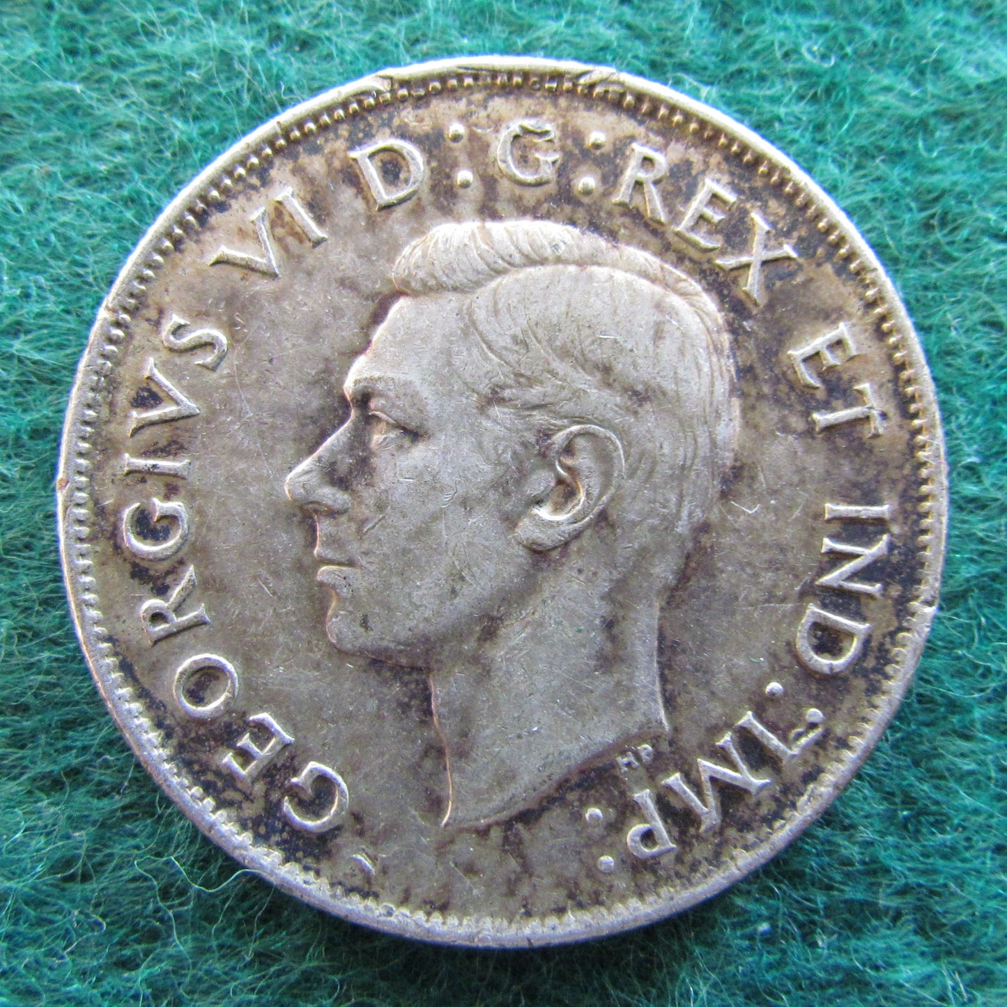 Canada 1947 50 Cent King George VI Coin - Curved 7