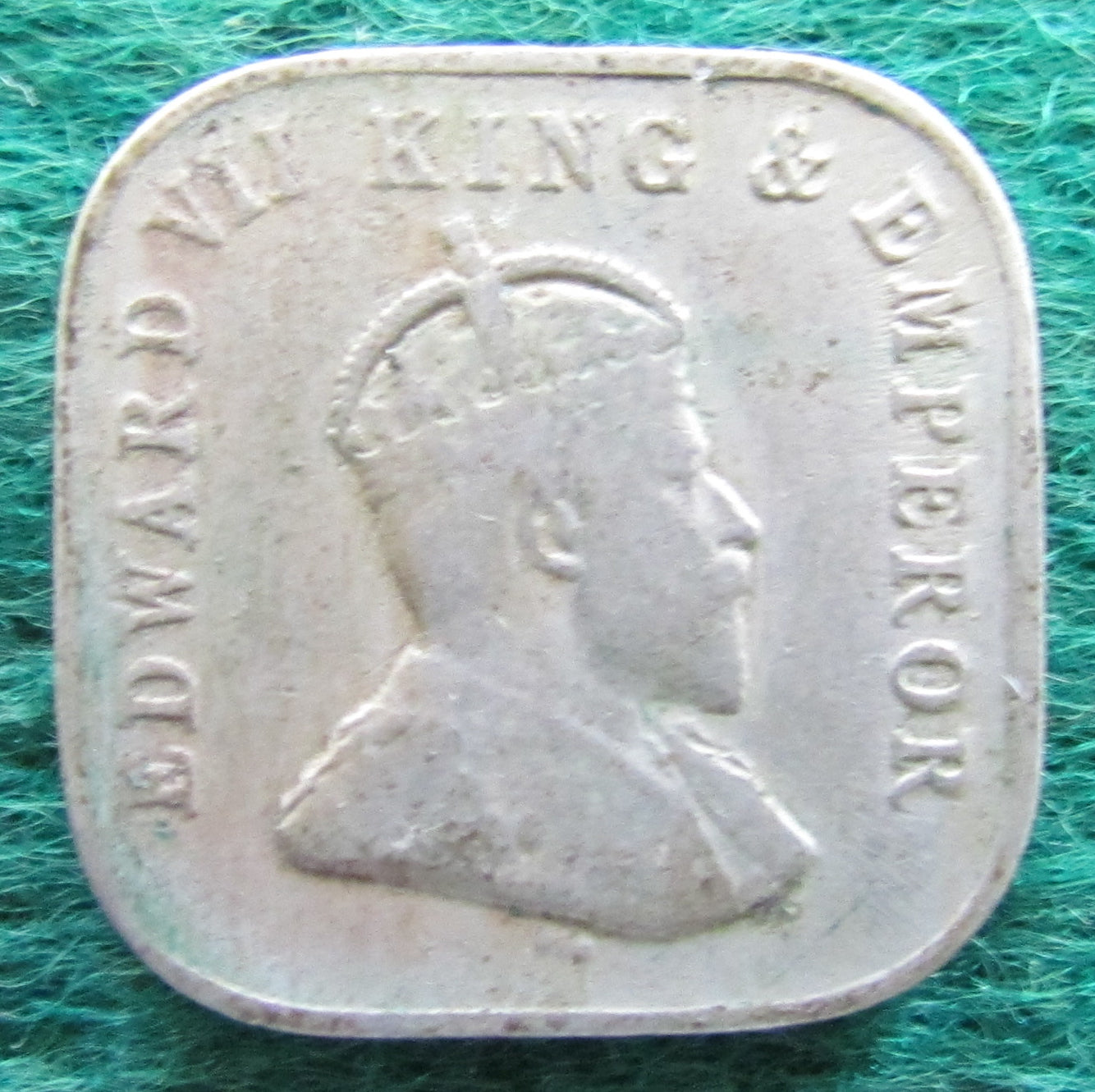 Ceylon 1910 5 Cent Coin - Circulated