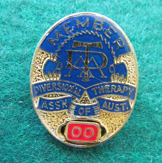Members Badge Diversional Theropy Association Of Australia Tag For Year 2000
