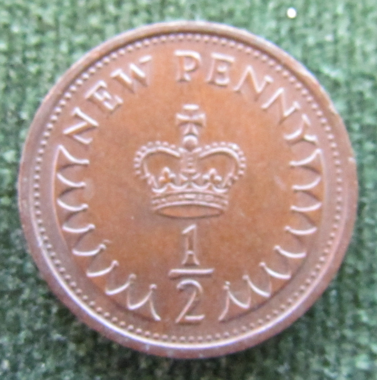 GB British UK English 1974 Half New Penny Queen Elizabeth II Coin