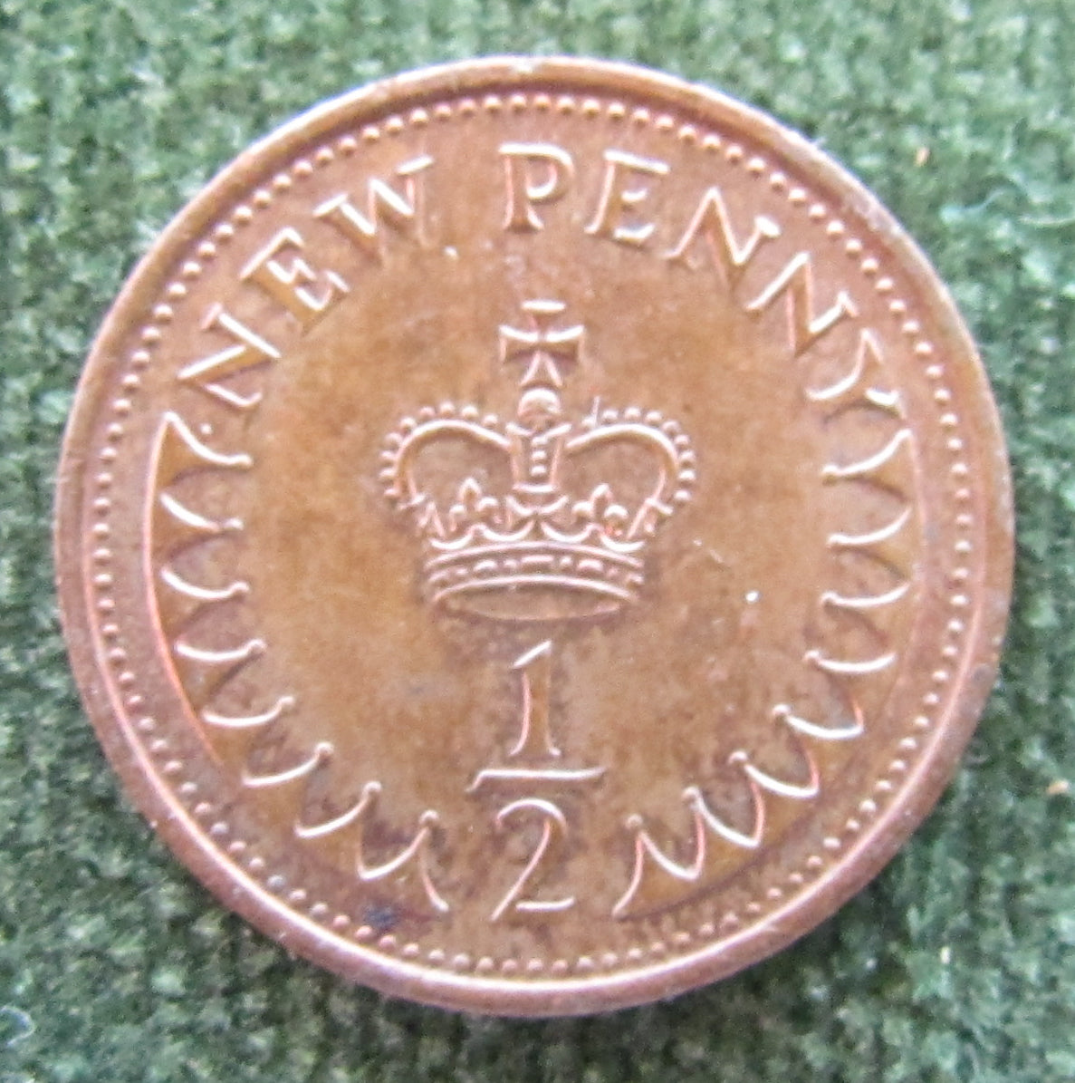 GB British UK English 1978 Half New Penny Queen Elizabeth II Coin