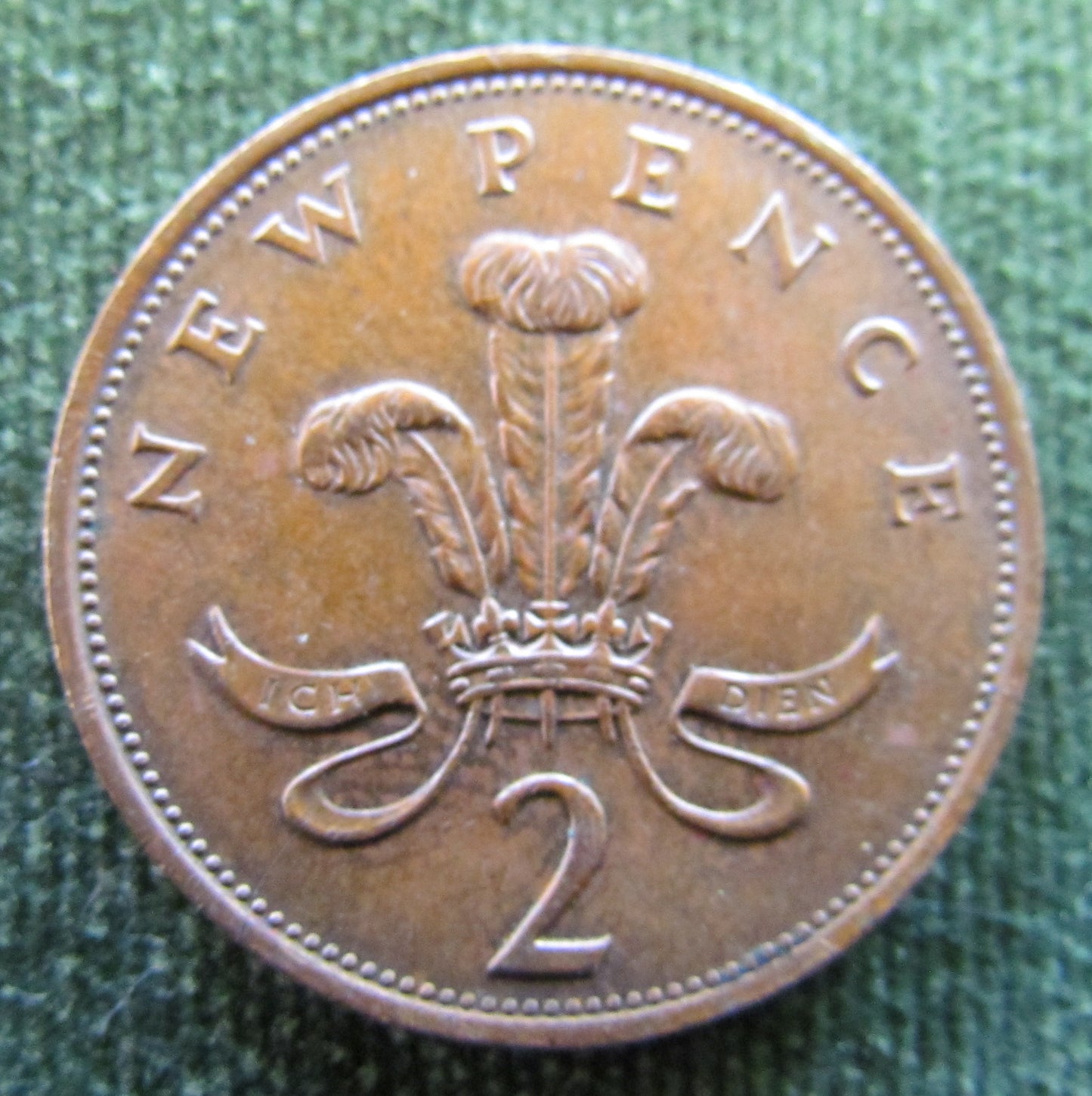 GB British UK English 1981 2 New Pence Queen Elizabeth II Coin