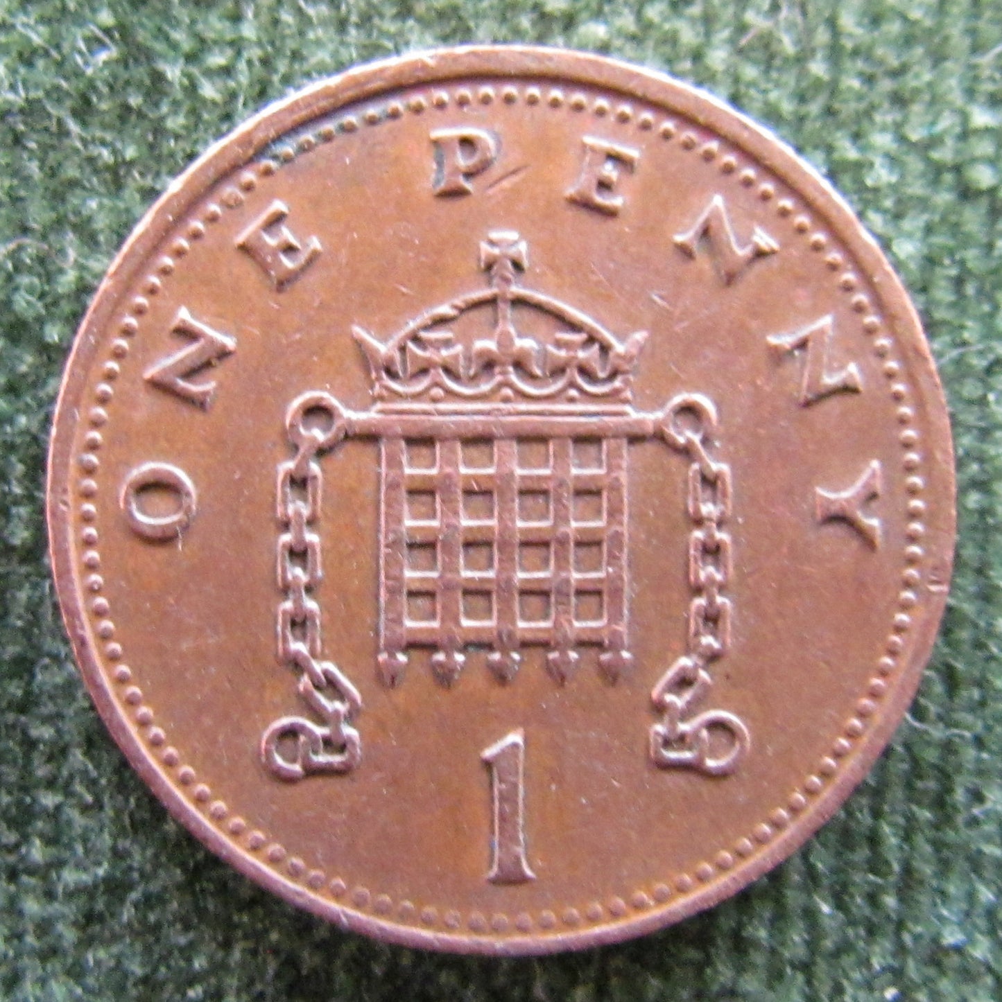 GB British UK English 1986 1 Penny Queen Elizabeth II Coin