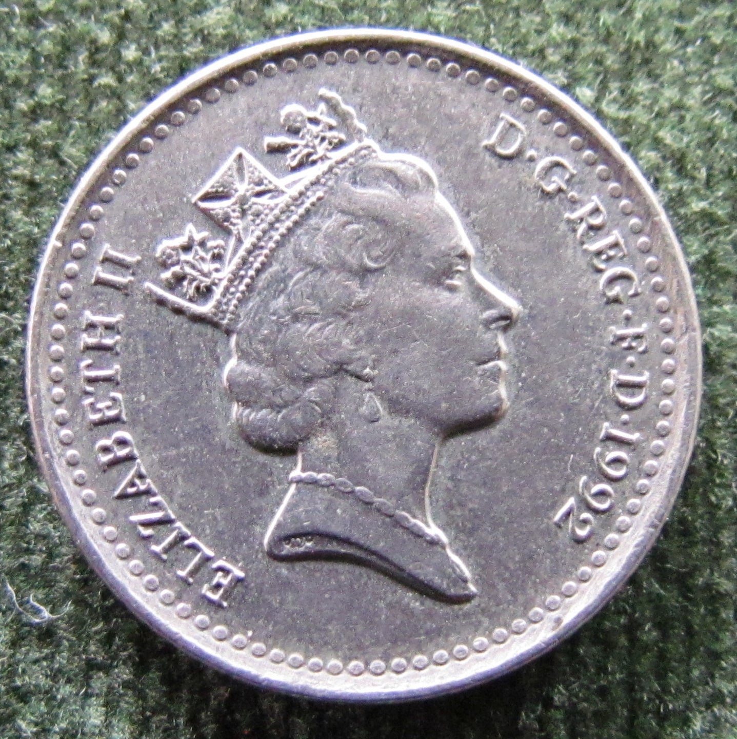 GB British UK English 1992 5 New Pence Queen Elizabeth II Coin