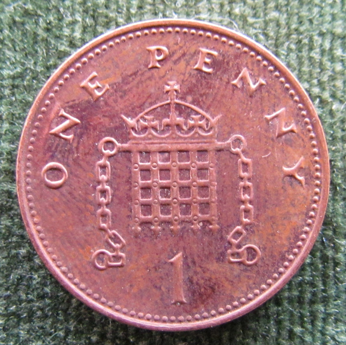 GB British UK English 2000 1 Penny Queen Elizabeth II Coin