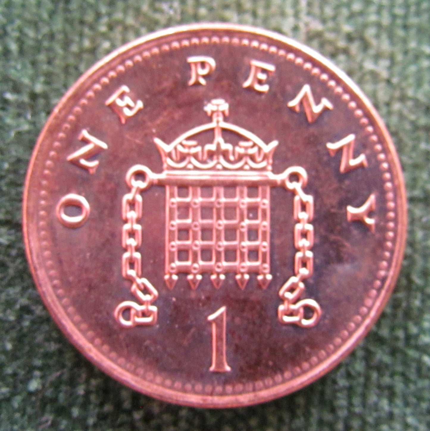 GB British UK English 2001 1 Penny Queen Elizabeth II Coin