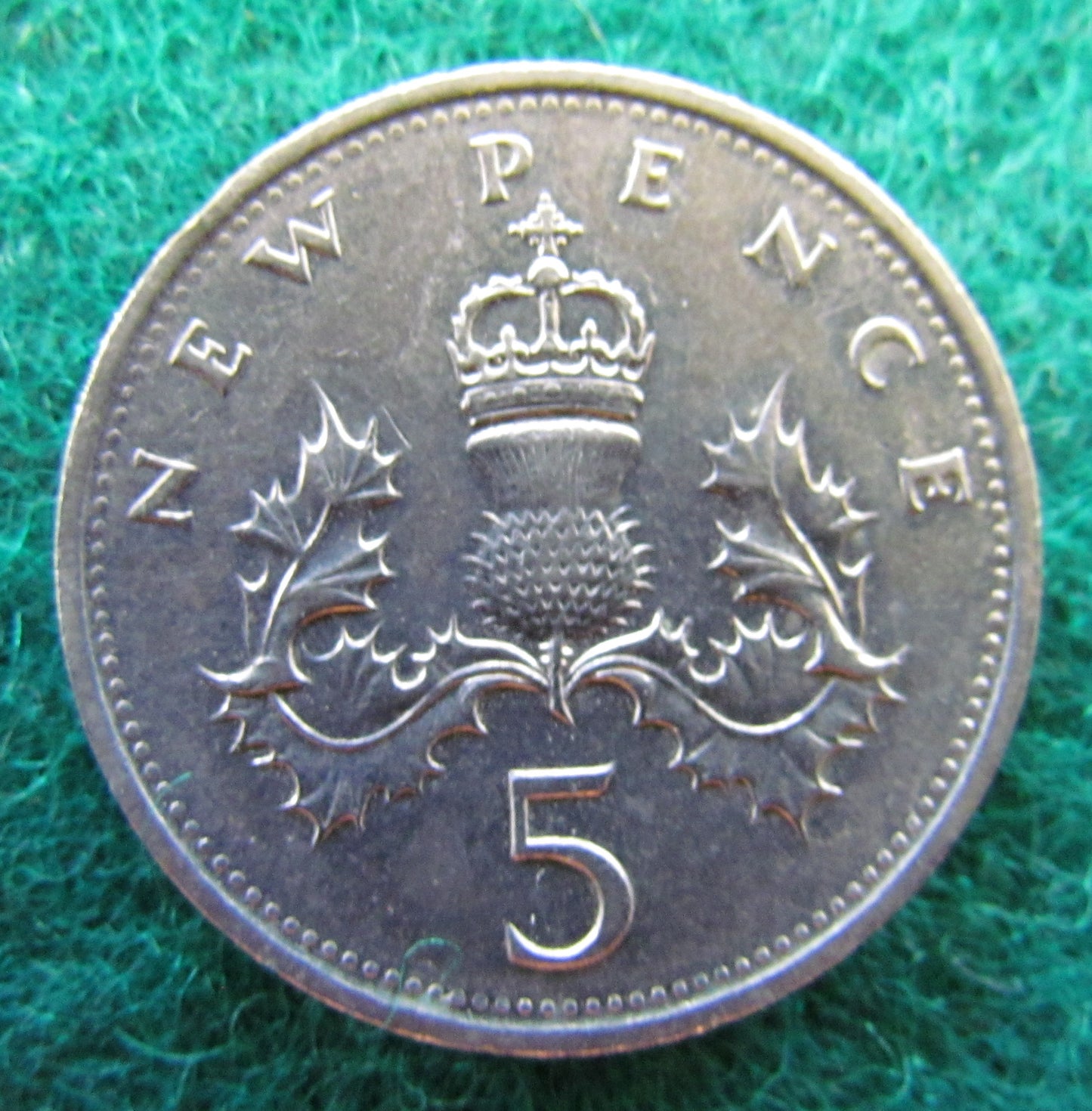 GB British UK English 1979 5 New Pence Queen Elizabeth II Coin