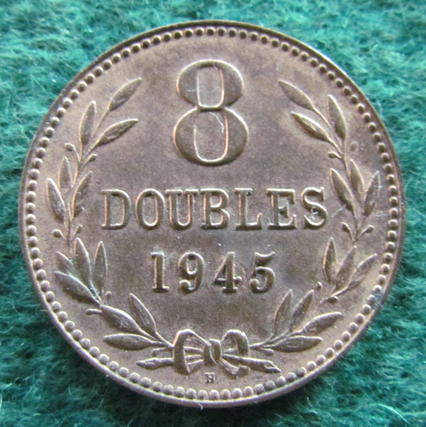 Guernsey 1945 8 Doubles Coin - Circulated