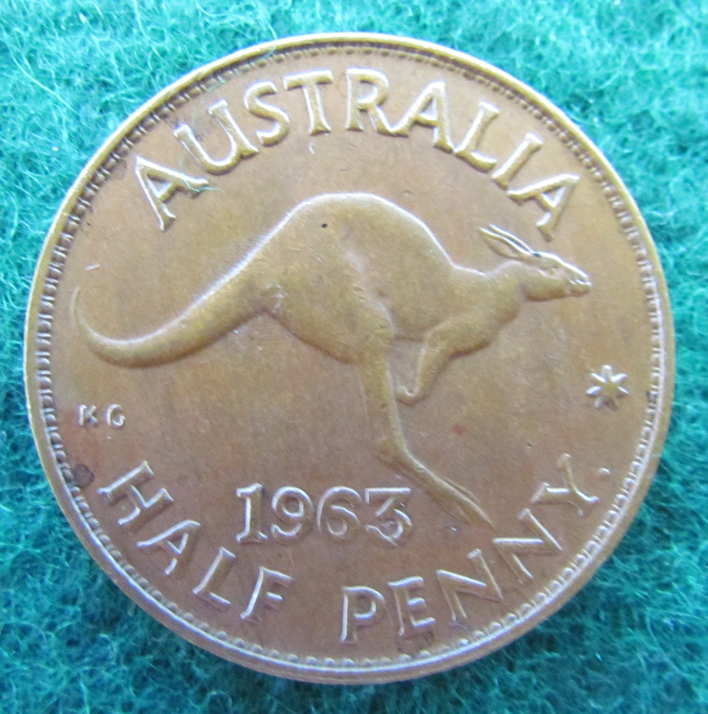 Australian 1963 Y. 1/2d Half Penny Queen Elizabeth II Coin