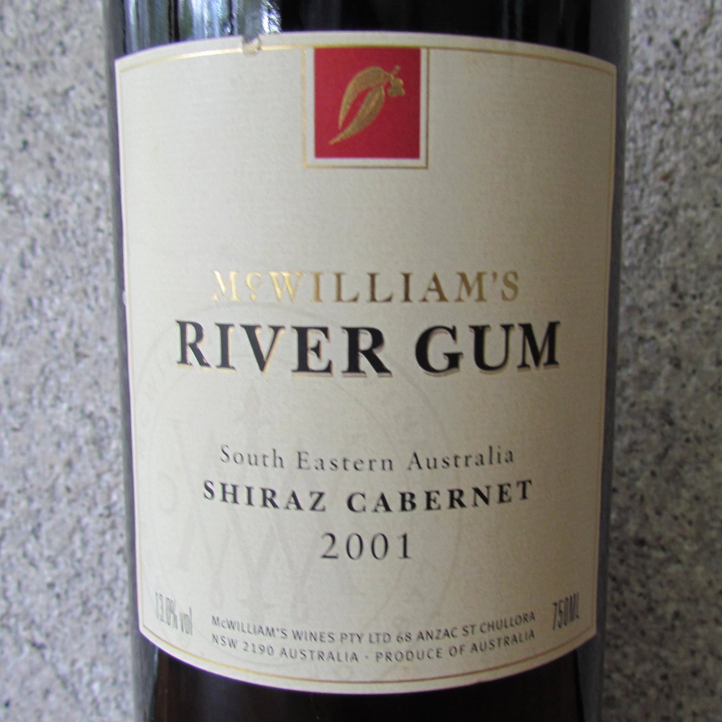 2001 McWilliams River Gum Shiraz Cabernet 750 ml