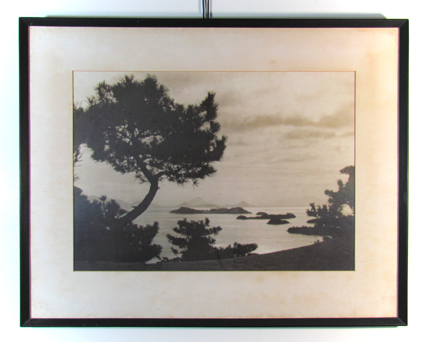 Japanese Print circa 1960 'A View Towards Mount Fuji'