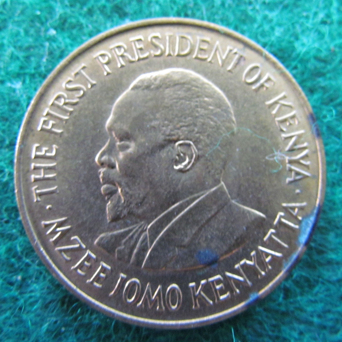 Republic Of Kenya 1971 10 Cent Coin