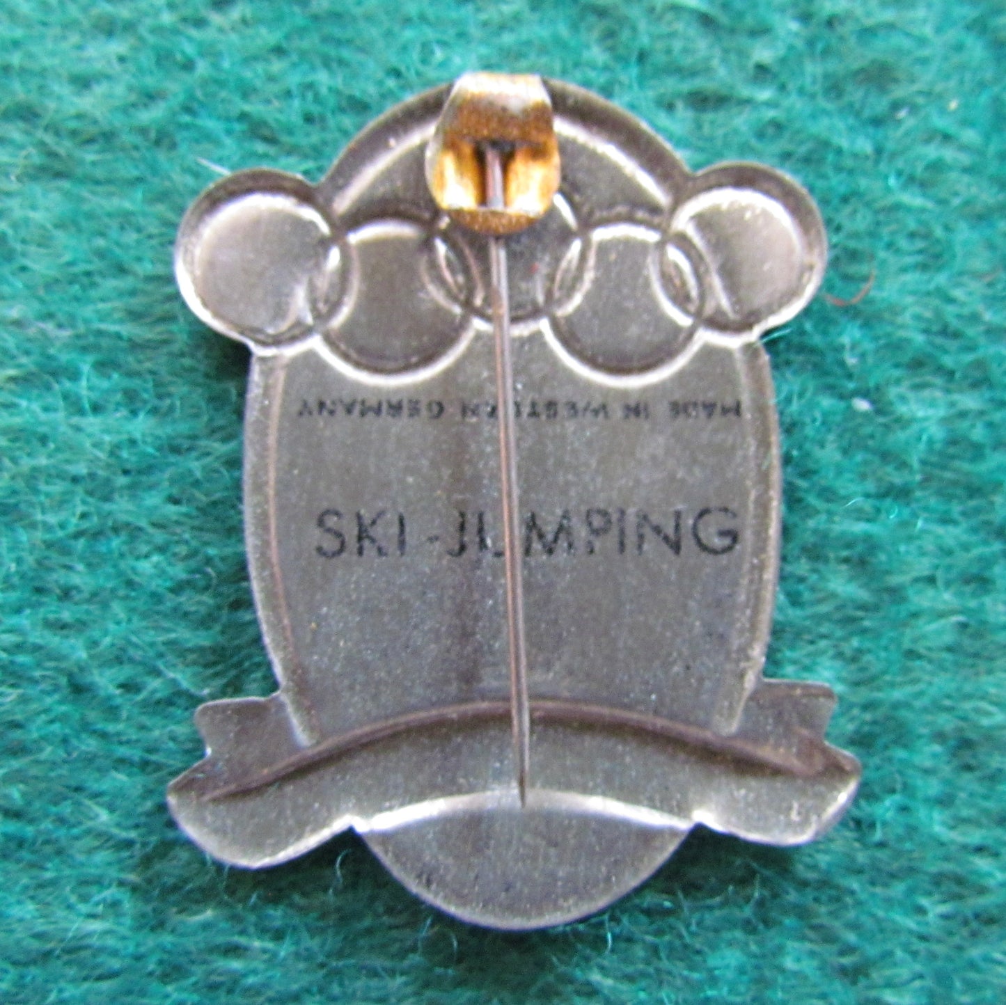 Australian Melbourne 1956 Olympic Ski Jumping Tin Badge