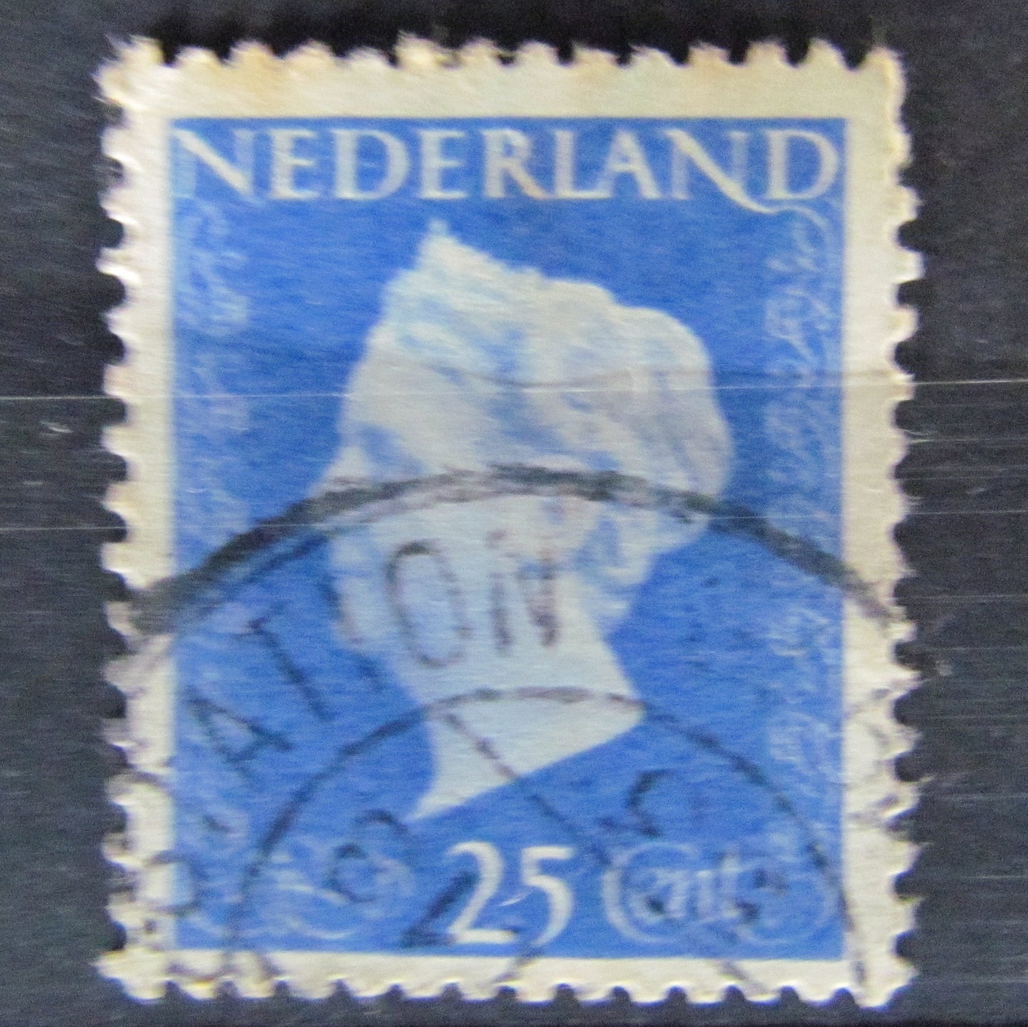 Dutch Netherlands 1946 25 Cent Queen Wilhelmina Blue Stamp Cancelled