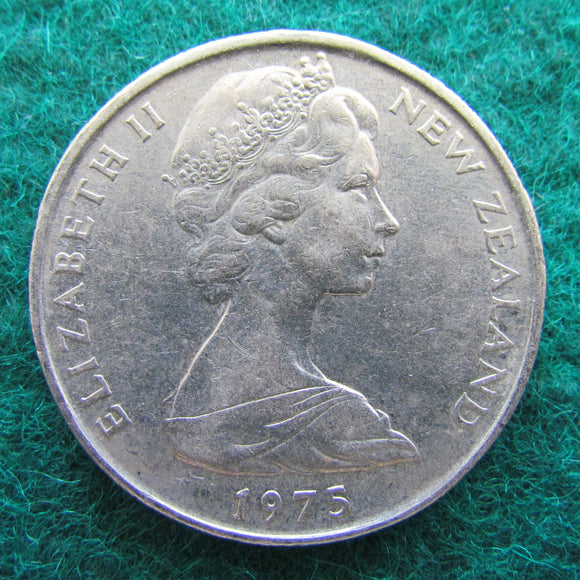 New Zealand 1975 50 Cent Queen Elizabeth Coin