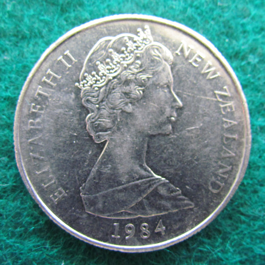 New Zealand 1984 50 Cent Queen Elizabeth Coin