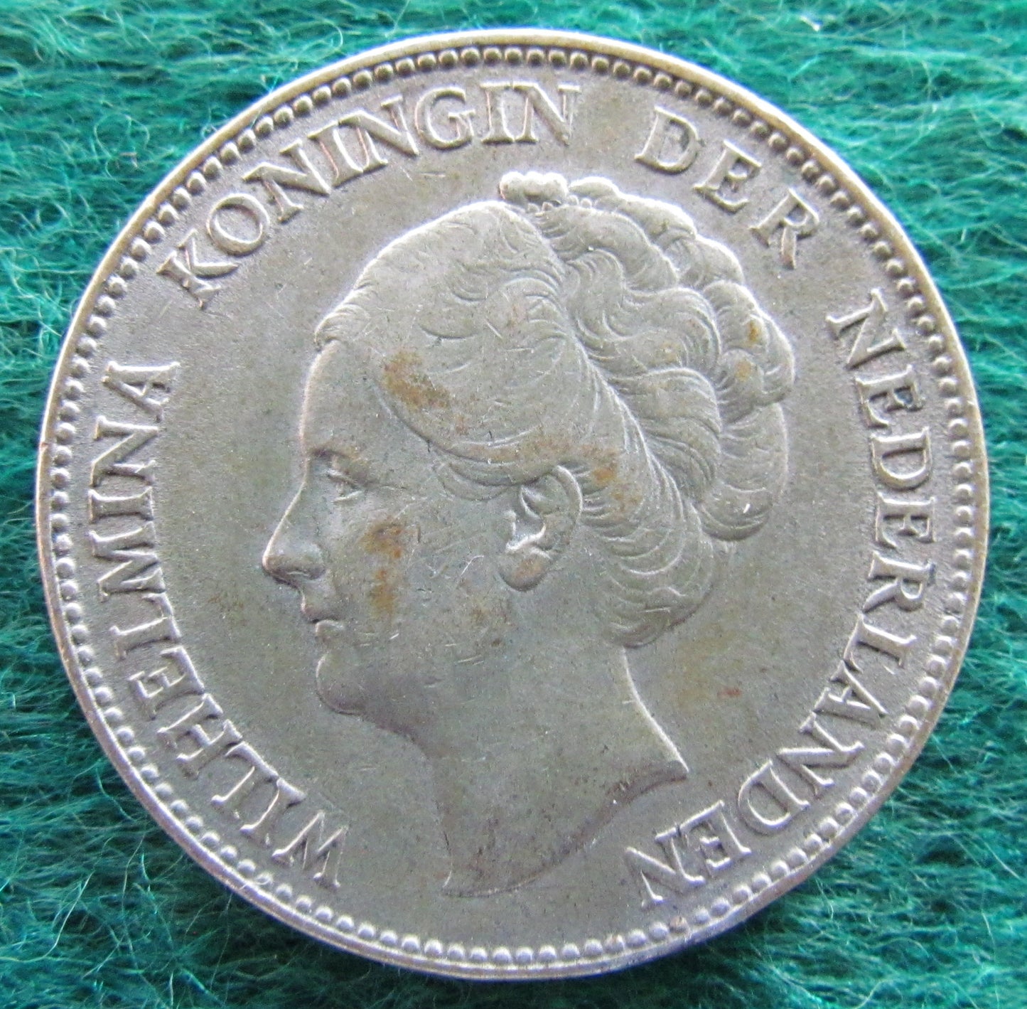 Netherlands 1928 1 Gulden Wilhelmina Coin - Circulated