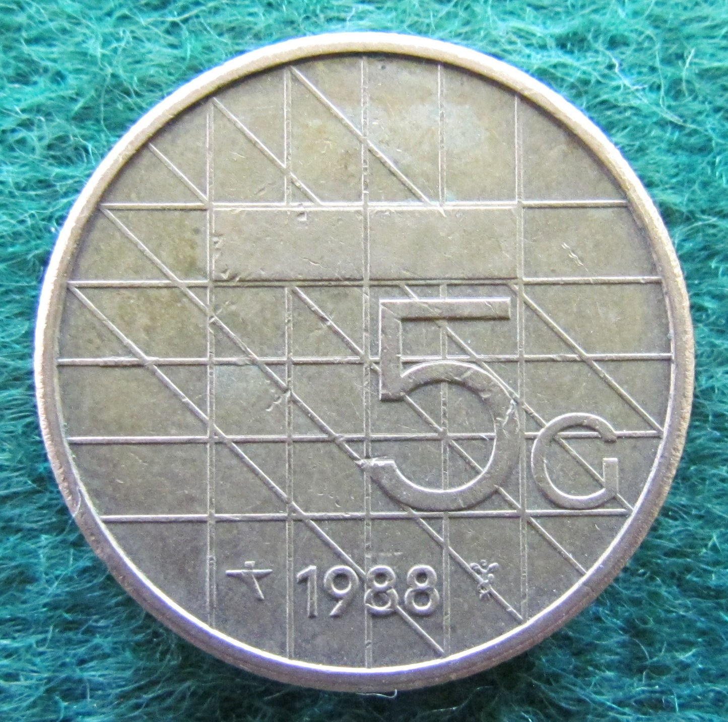 Netherlands 1988 5 Gulden Beatrix Coin