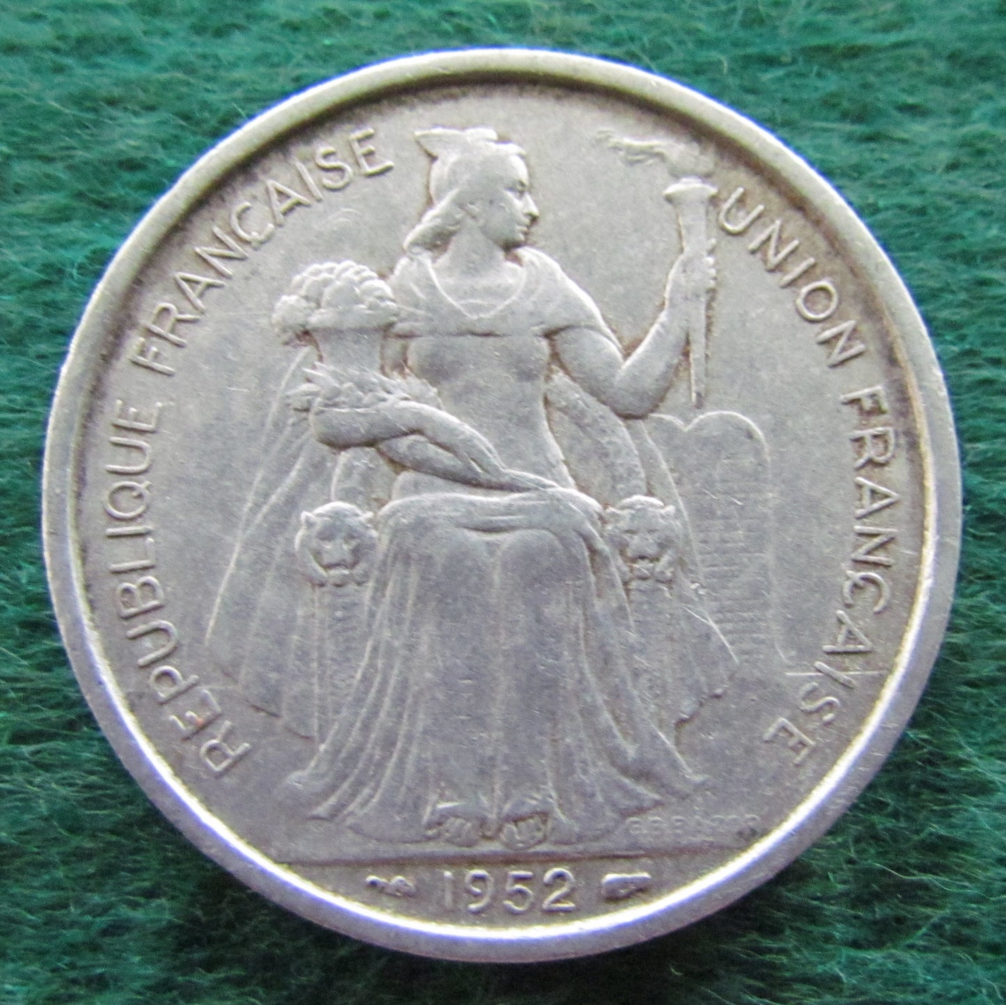 Nouvelle Caledonie 1952 5 Franc Coin - Circulated