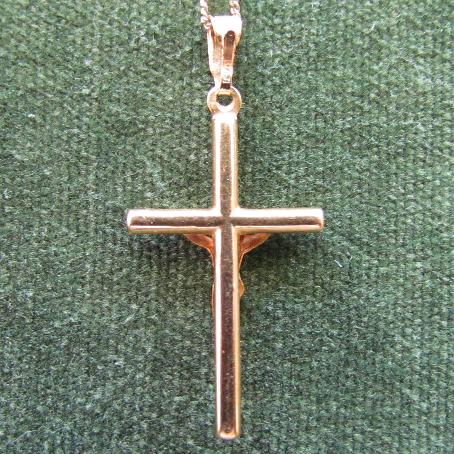 18ct Gold Crucifix With Jesus Pendant And 9ct Gold Chain