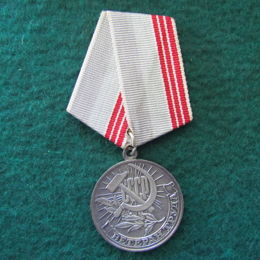Russian Soviet Award Veteran Of Labour With Original Ribbon & Hanger 1974 - 1991