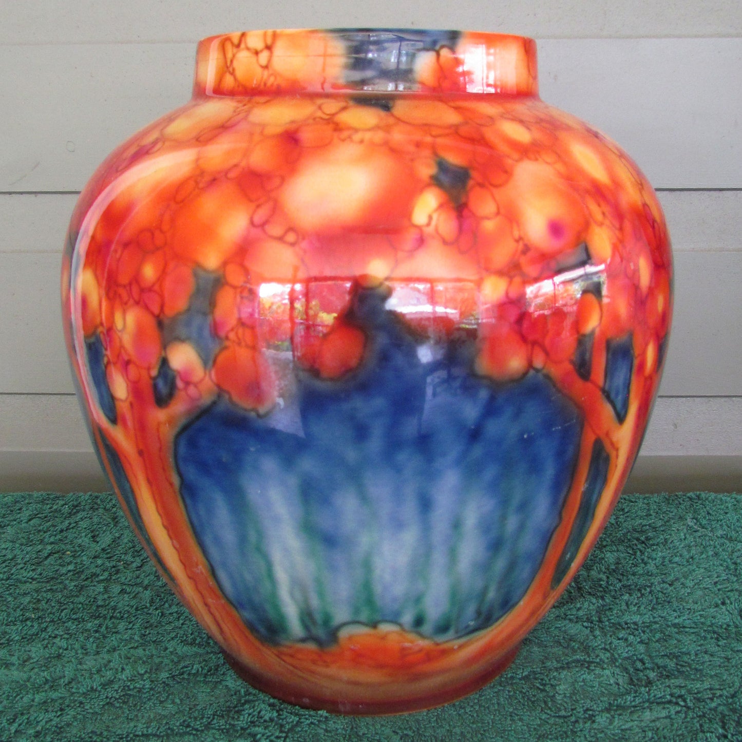 Falcon Ware by Thomas Lawrence Woodland Design Lucknow Shaped Vase c1930