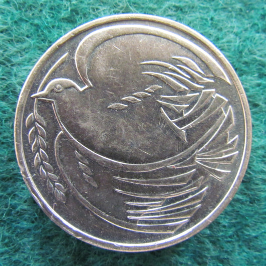 GB British UK English 1995 2 Pound Dove Peace Good Will Queen Elizabeth Coin