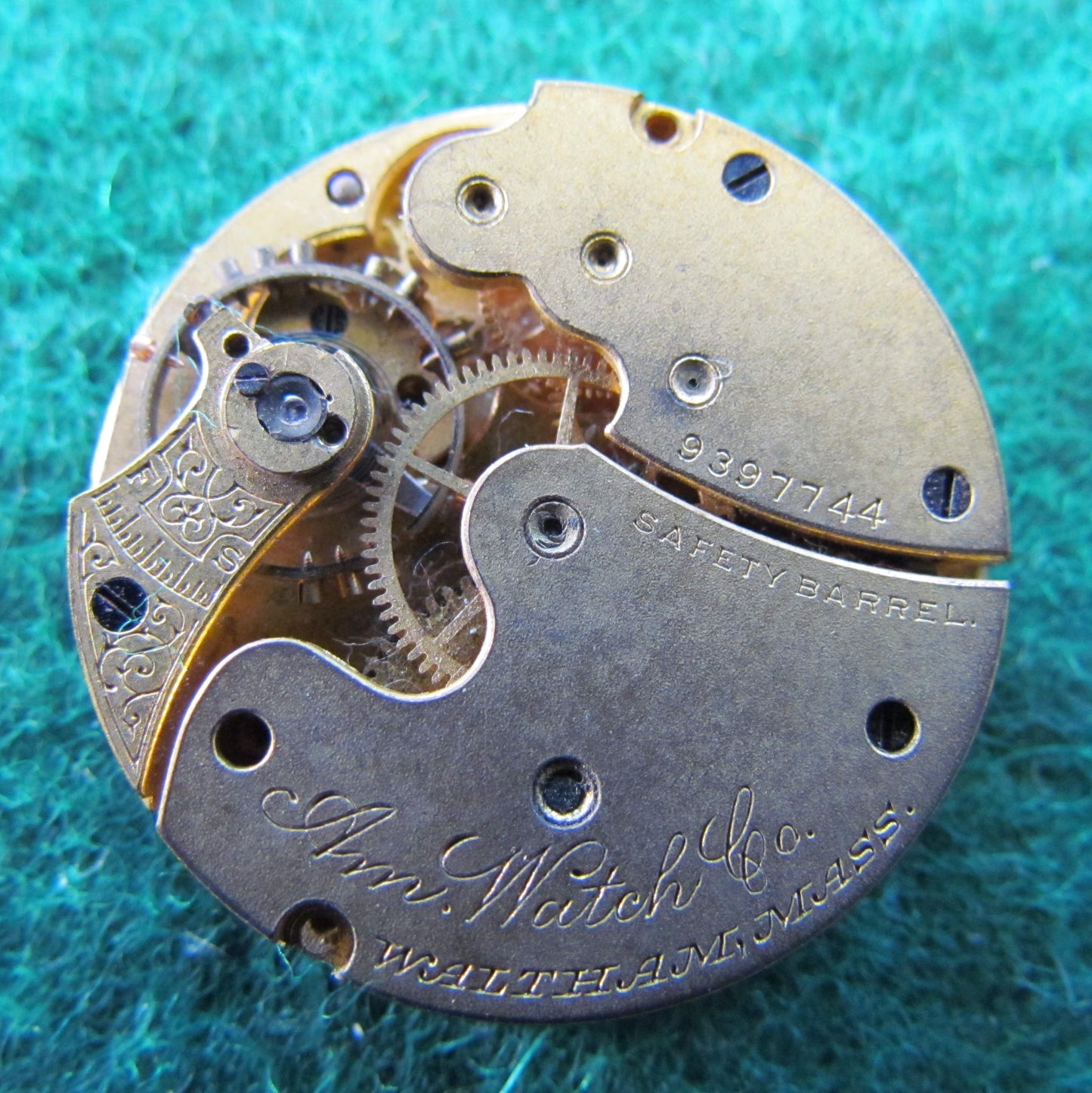 Waltham Watch Company Partial Watch Movement 29.4mm