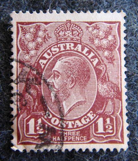 Australian 1913 - 36 Brown 1 1/2d 1 1/2 penny King George V KGV stamp Definitive Issue R27