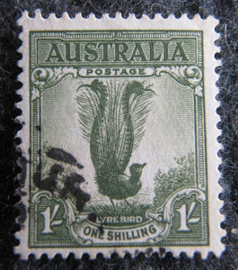 Australian stamp Australian 1913 Green 1/- one shilling Lyre Bird Stamp R108